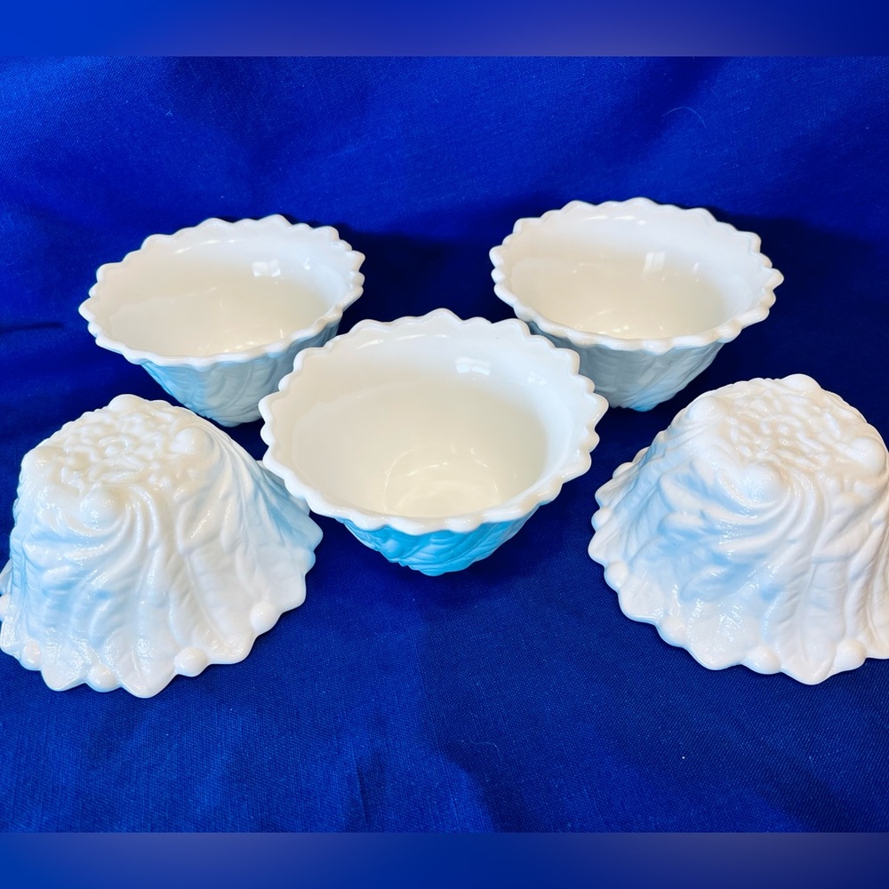 VTG Indiana Milk Glass Footed 3D Small Dessert Bowls Leaves Flower Set of 5